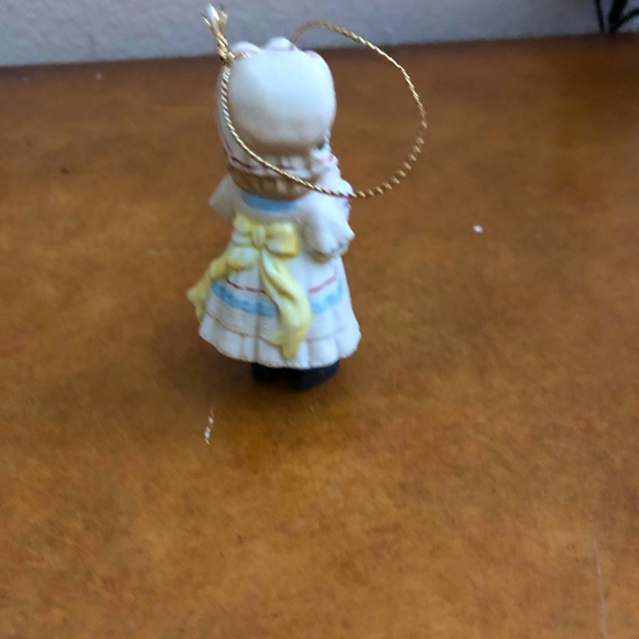 Jan Hagara Vintage Porcelain “Jenny” Ornament - Picture 5 of 5